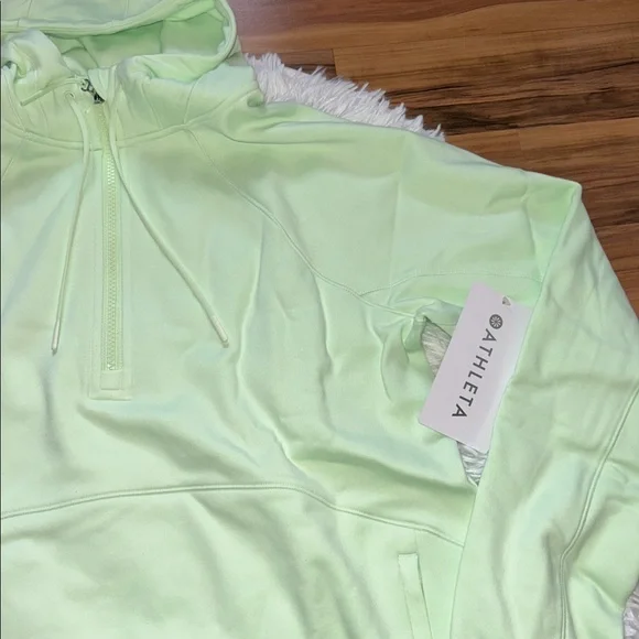 Athleta Unstoppable Fleece Lined Half Zip Sweatshirt Size Medium Mint Tint NEW